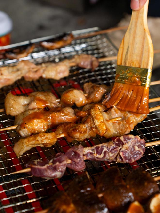 的美味本地人都习以为常游客看来十分怪异麻将胡了2试玩网站广西夜市中最具特色(图2) 的美味本地人都习以为常游客看来十分怪异麻将胡了2试玩网站广西夜市中最具特色(图2)