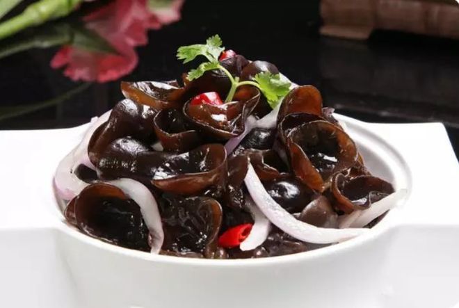 的8道凉拌菜清爽解腻更是下酒好菜麻将胡了明日除夕夜分享我家准备(图3)